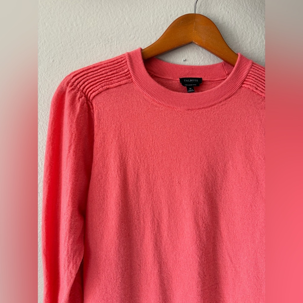Talbots 100% Merino Wool Pleated Shoulder Sweater Coral Pink Women’s Medium - Picture 2 of 9